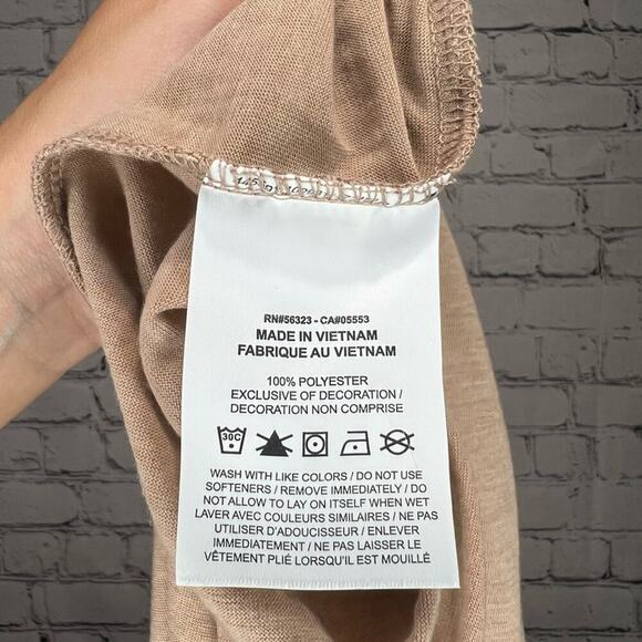 Nike Dri-Fit Yoga Tank Desert Dust Twisted Keyhole Back - Picture 5 of 5